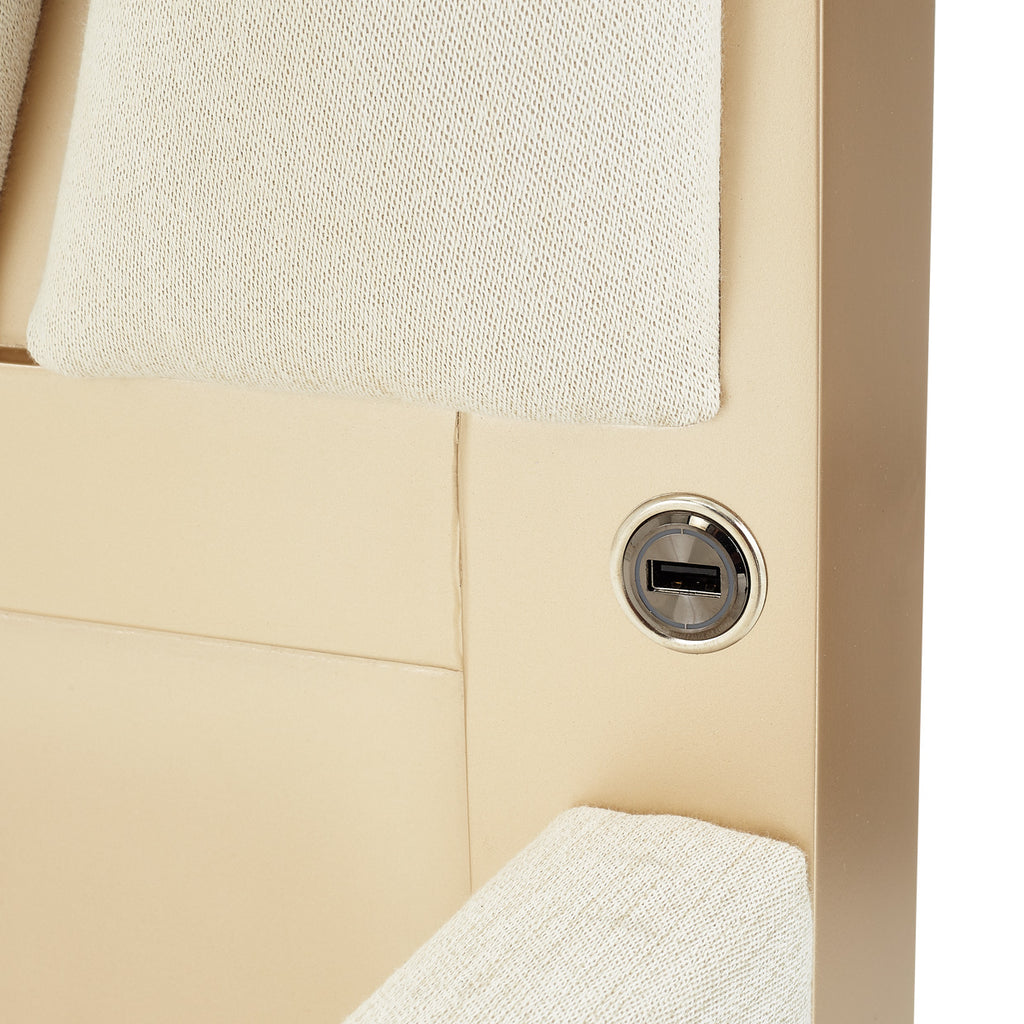 La Rachelle E.King Upholstered Panel Bed 3pc MediumChampagne — design or functional detail