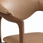 Calista Dining Chair - 扶手细节