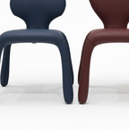 Celmere Noir Accent Chair - Leg Detail