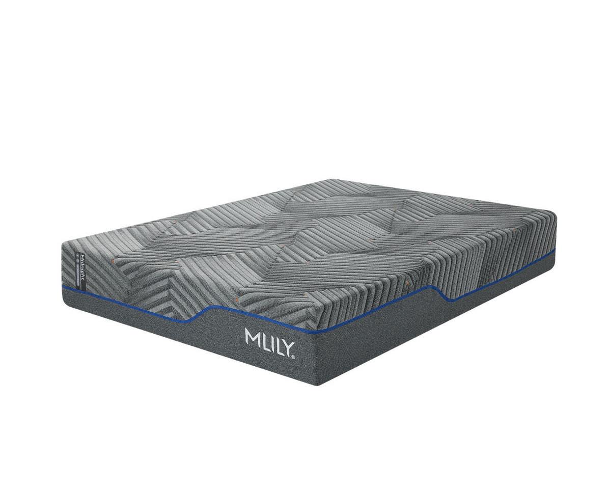 MLILY Midnight 1.0 mattress on white background