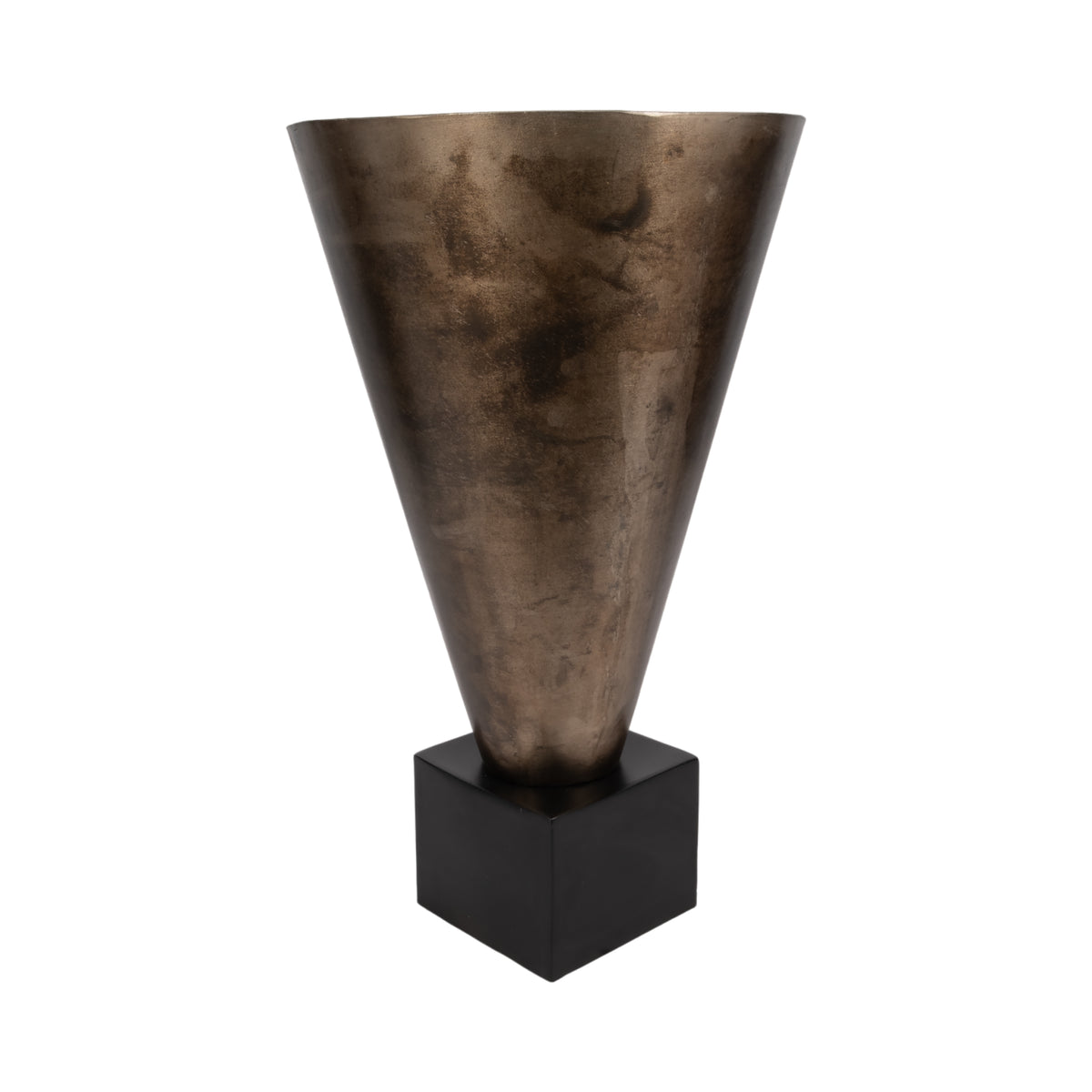 Nashoak Gold Vase — 19″ — additional view