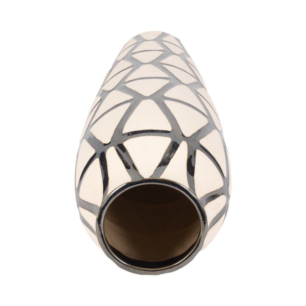 Coleford Ivory Vase — 22″ — additional view