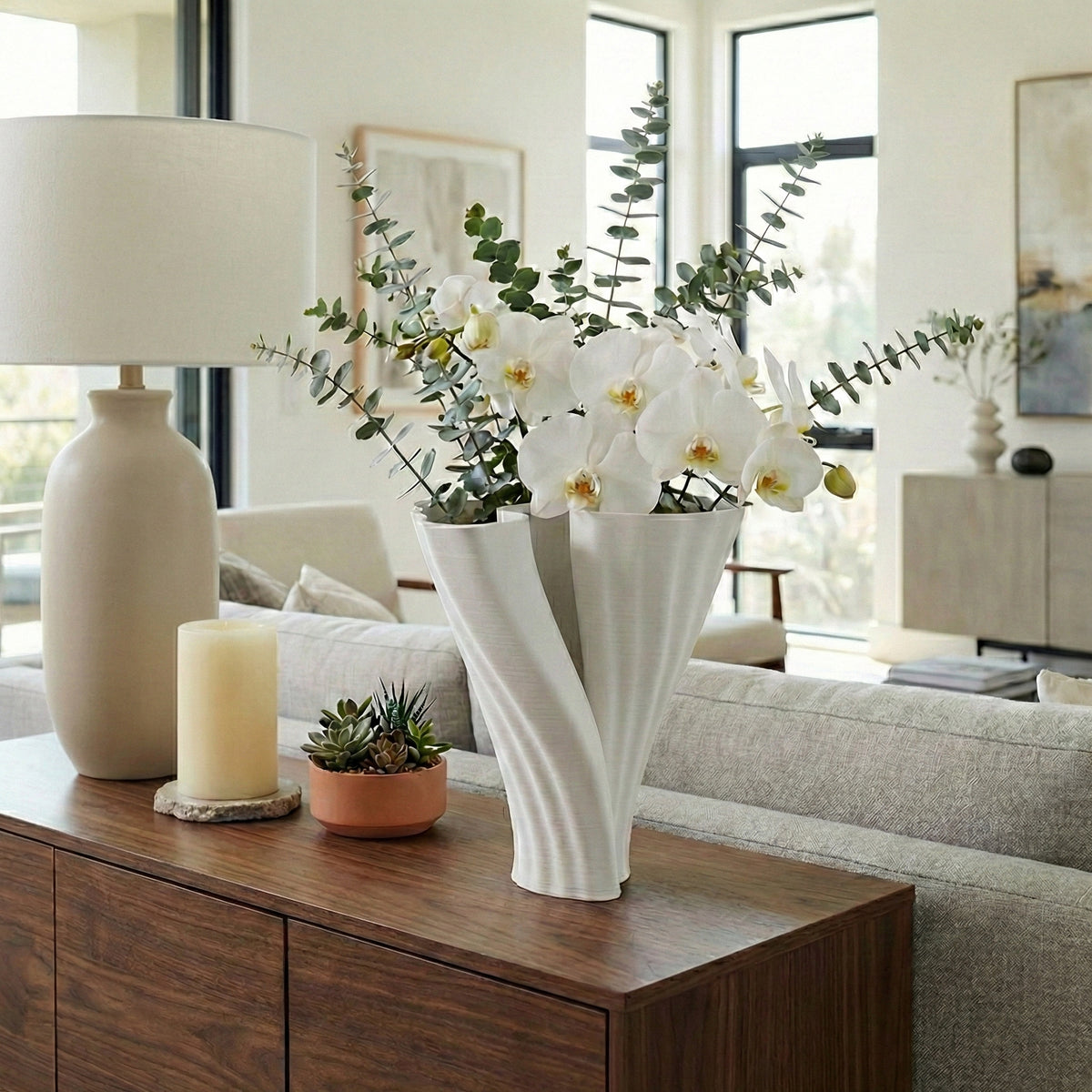 Wrenmore White Vase — 9″ — additional view
