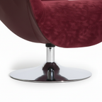 Ysolenne Accent Chair - Base Detail